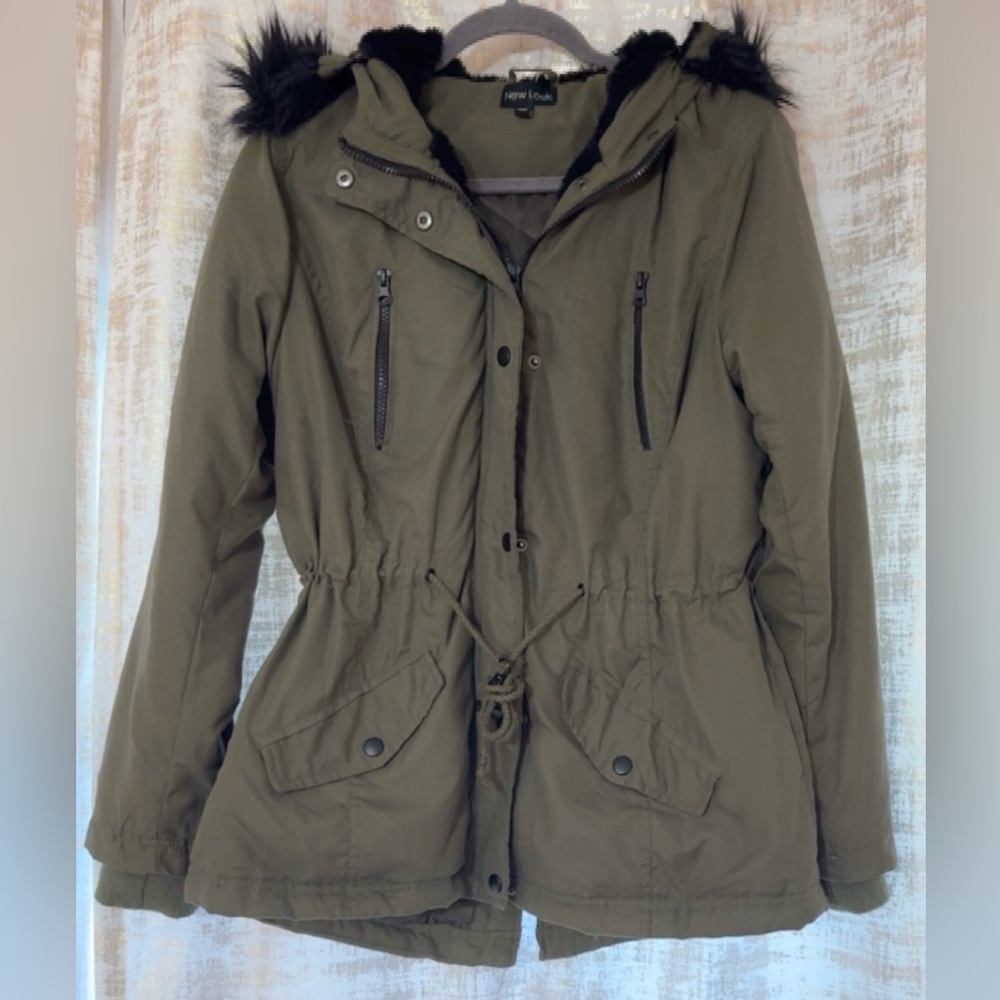 Green faux fur trim parka jacket